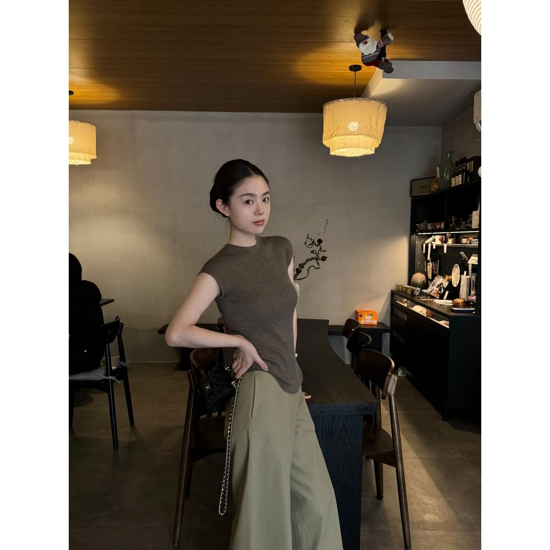 套装早春新款千金清冷感贵系衣服时尚简约上衣女装直筒休闲裤子女