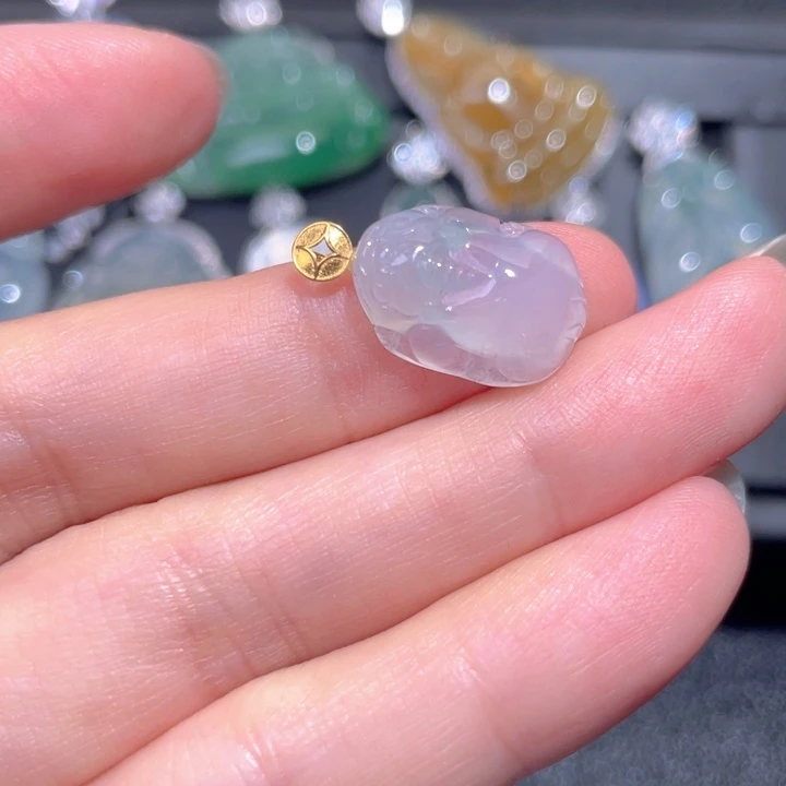 颈饰18K金镶嵌翡翠翡翠