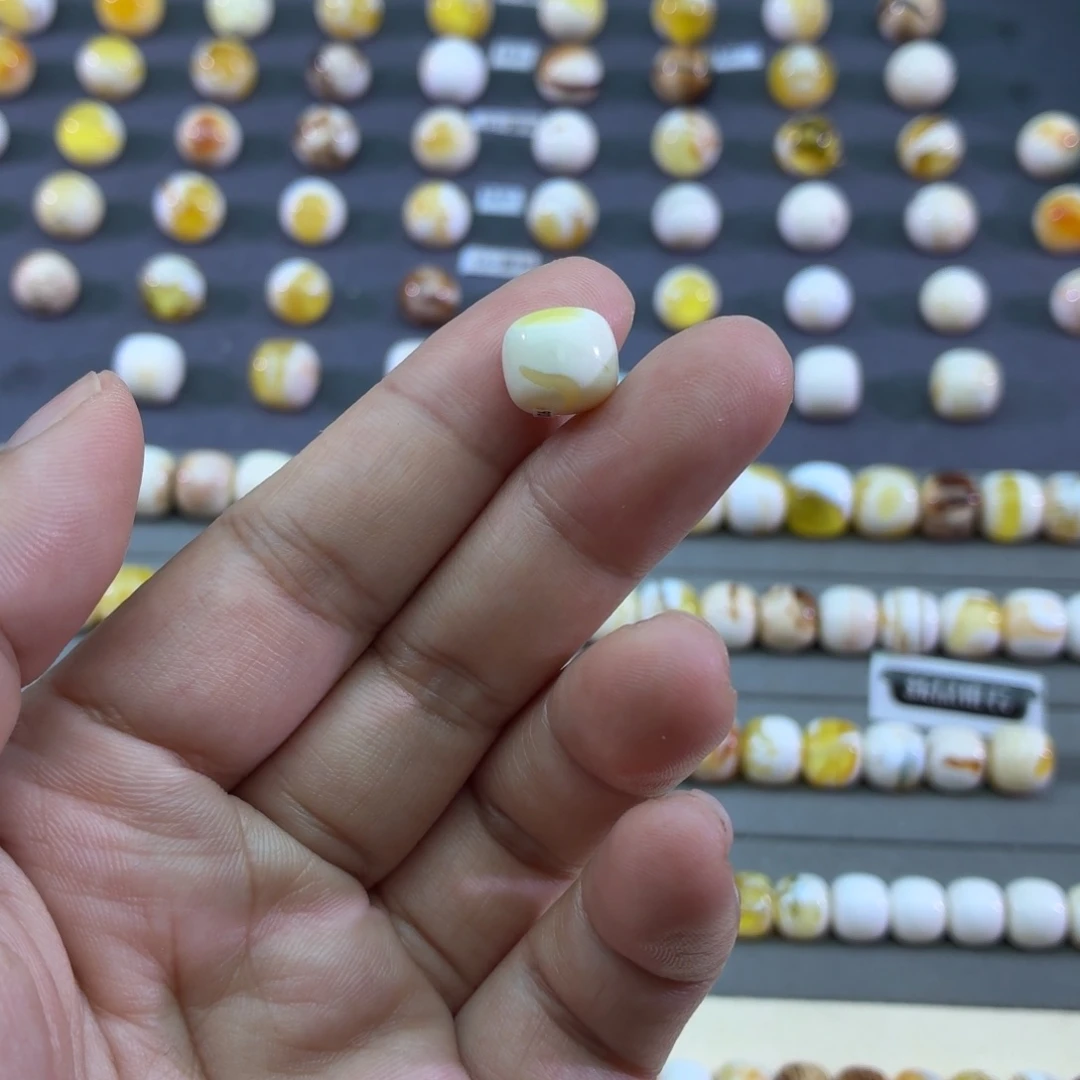 琥珀未镶嵌裸石10.6老型