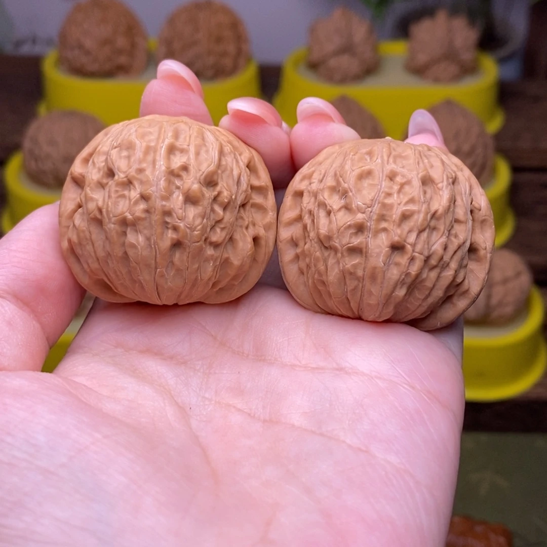 本***年吊坠文玩核桃全品37.5铁锤原树中桩