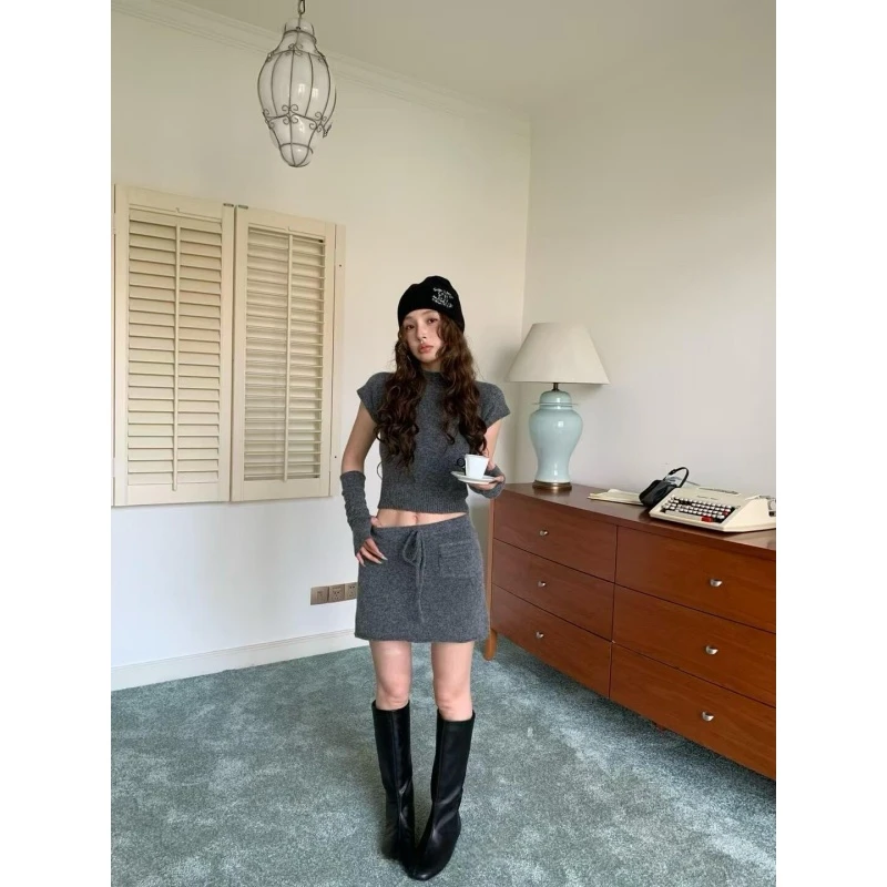 纯欲带袖套针织衫女韩版半高领修身短款套头毛衣上衣灰色针织短裙