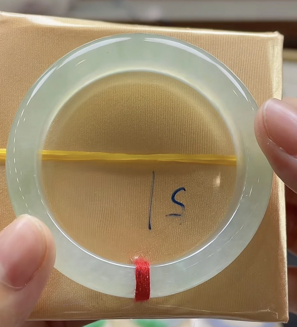 （强推款）50-51圈冰晴正圈翡翠手镯