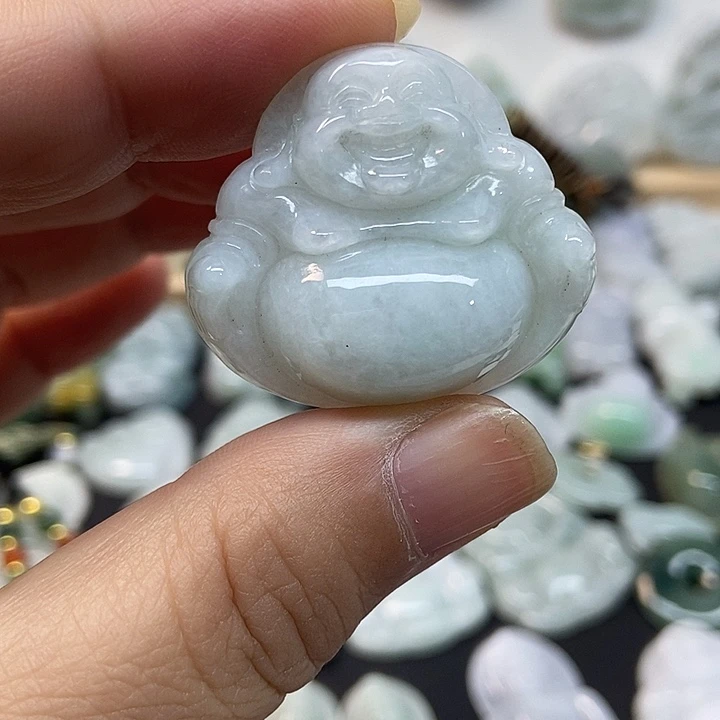 翡翠未镶嵌颈饰佛公