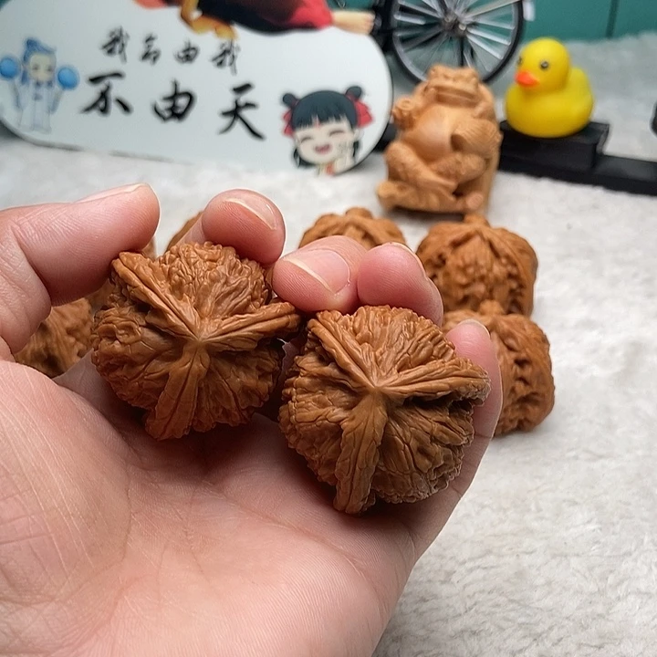 文玩核桃把件常**樂三棱