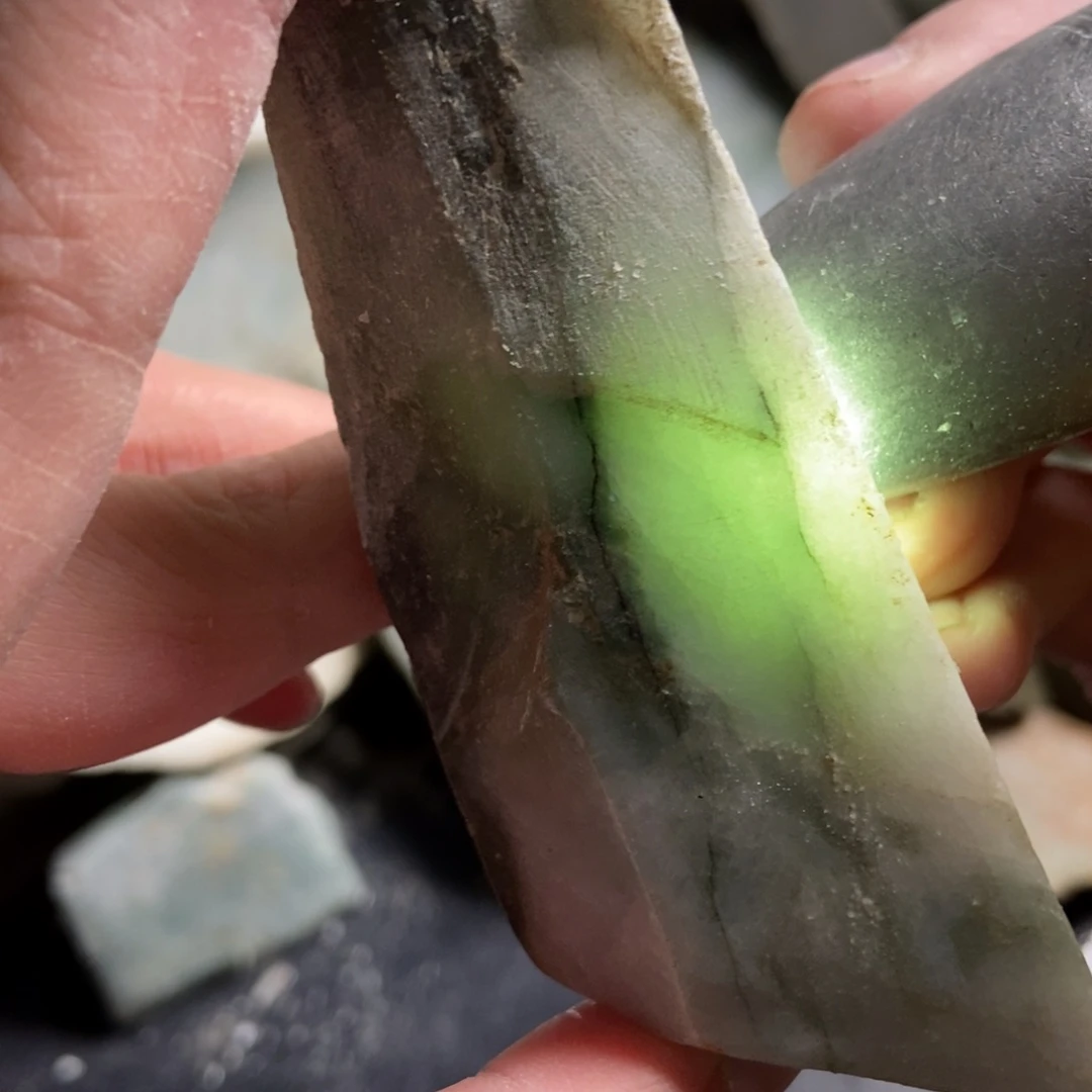 翡翠未镶嵌挂件天然翡翠