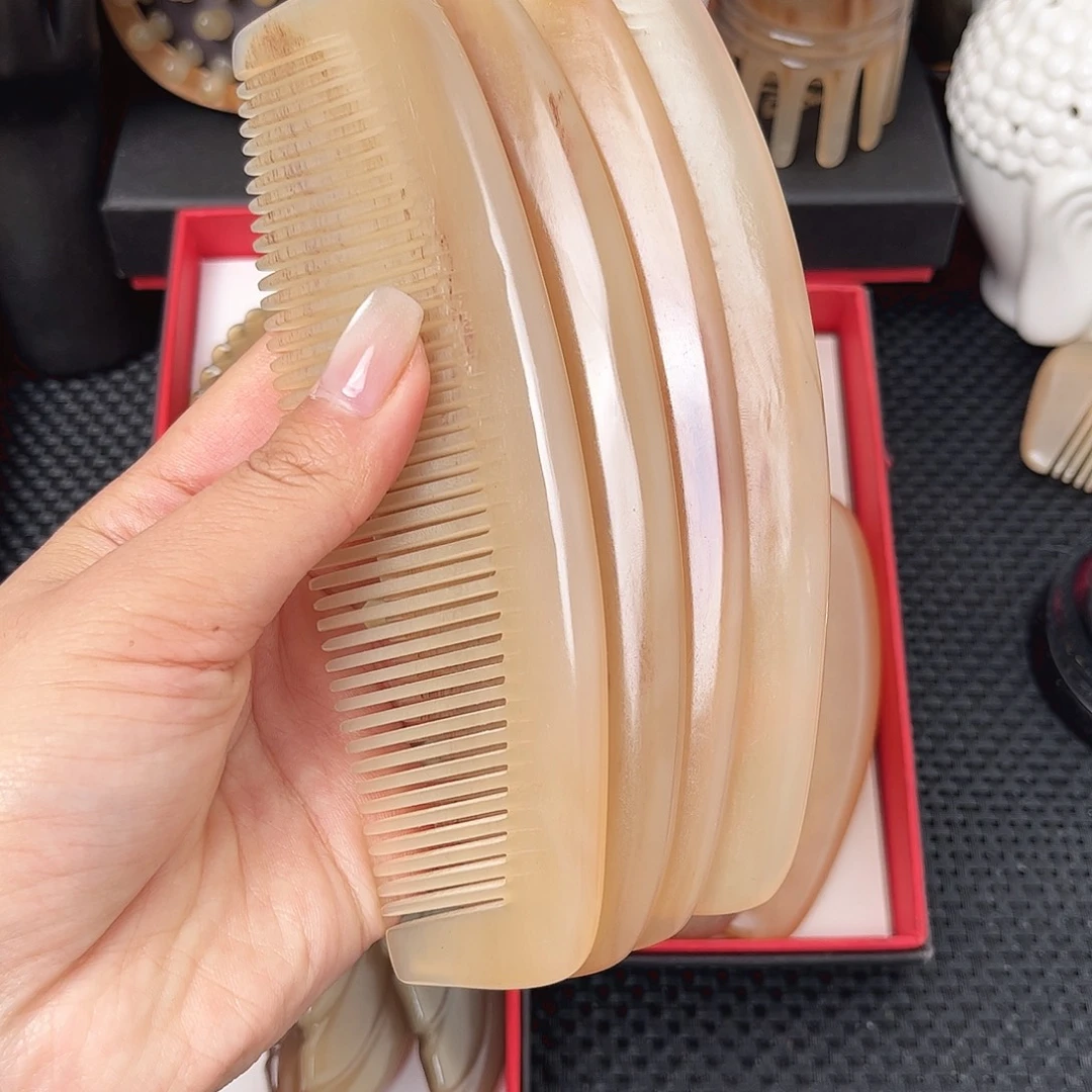 手工制作纯牛角梳子