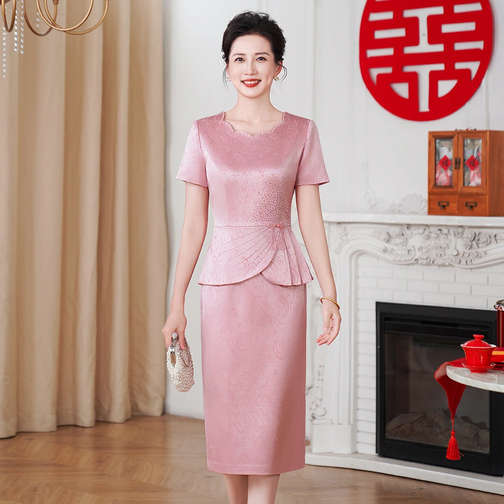 高端大气进口三醋酸粉色喜婆婆改良旗袍妈妈礼服裙婚宴装平时可Y