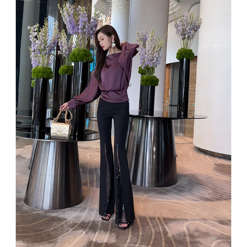 格润雅设计感轻熟风两件套2025新款镂空性感上衣显瘦拼接喇叭裤