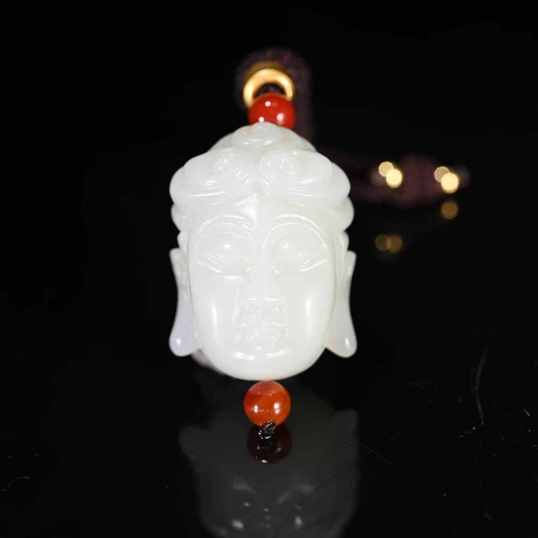 LOT8815 和田玉佛首挂件/保利