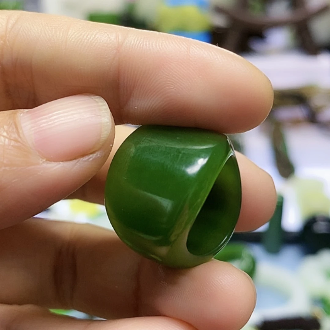 【闪购商品】未镶嵌和田玉（碧玉）挂件女****。