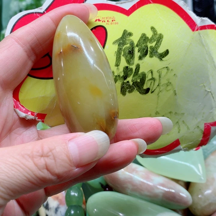 蛇纹石玉未镶嵌手把件