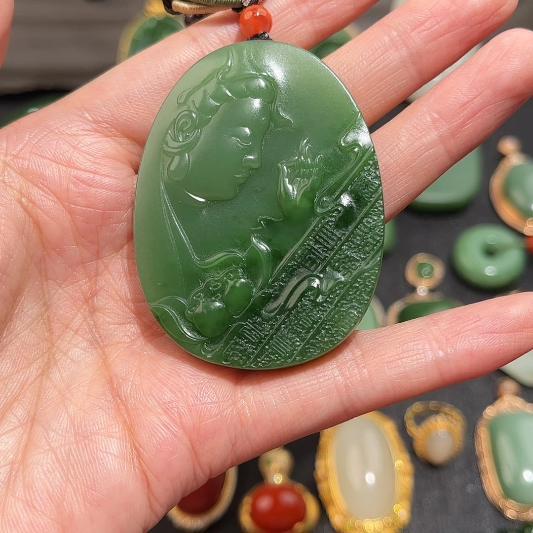 和田玉（碧玉）未镶嵌颈饰俄碧 粉绿