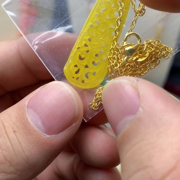 翡翠颈饰未镶嵌吊坠规格