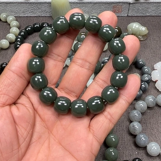 和田玉未镶嵌手链