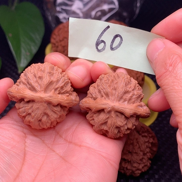 【闪购商品】把件文玩核桃41宫灯60