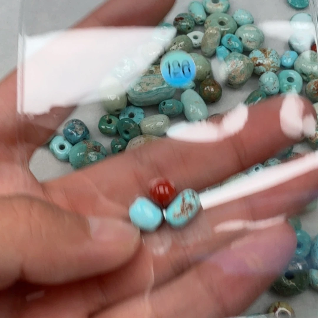 南红玛瑙未镶嵌珠宝奇石