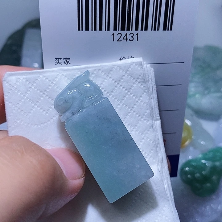 翡翠未镶嵌颈饰天光墟翡翠市场现金代购