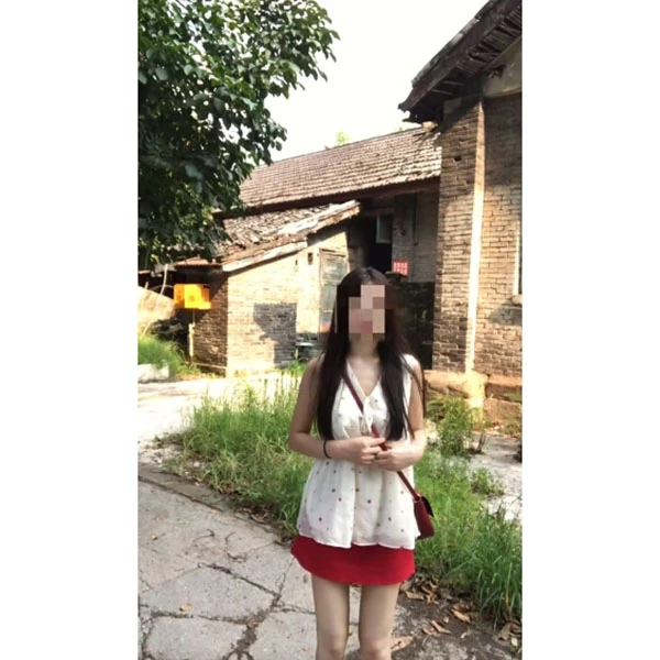 韩系出游穿搭彩色小花吊带上衣女夏季新款外穿设计感小众无袖背心