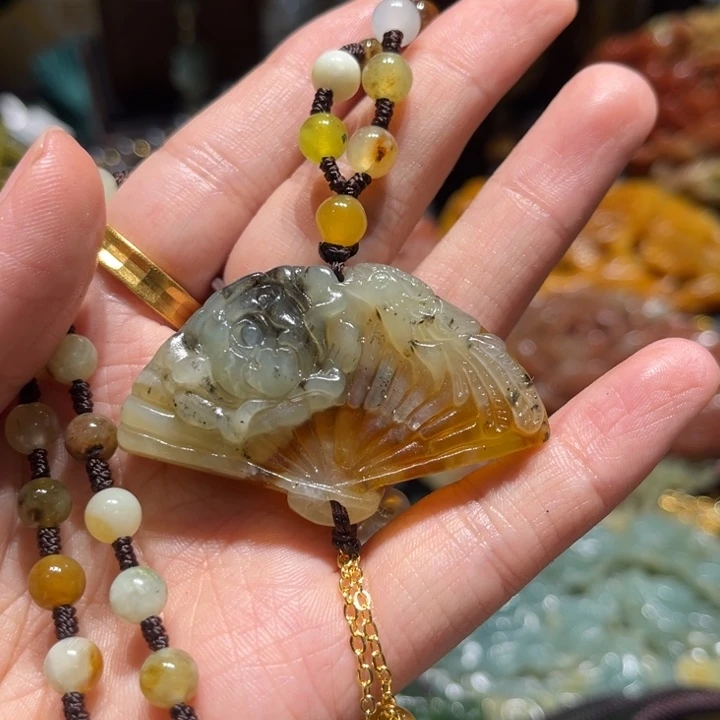 岫玉未镶嵌毛衣链