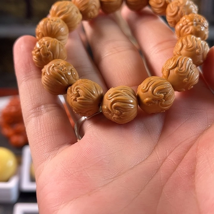 猴头核桃吊坠猴头手串