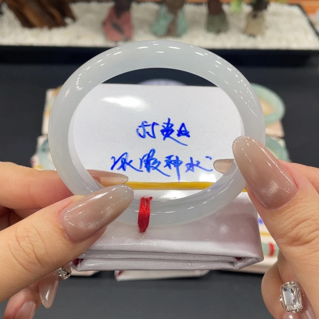 未镶嵌手镯翡翠缅甸天然翡翠手镯