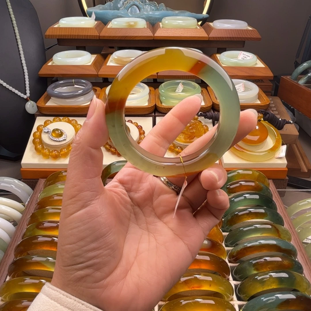 蛇纹石玉未镶嵌手镯58