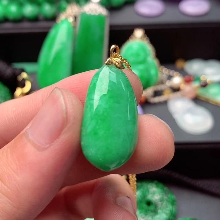 翡翠未镶嵌吊坠(不含链)