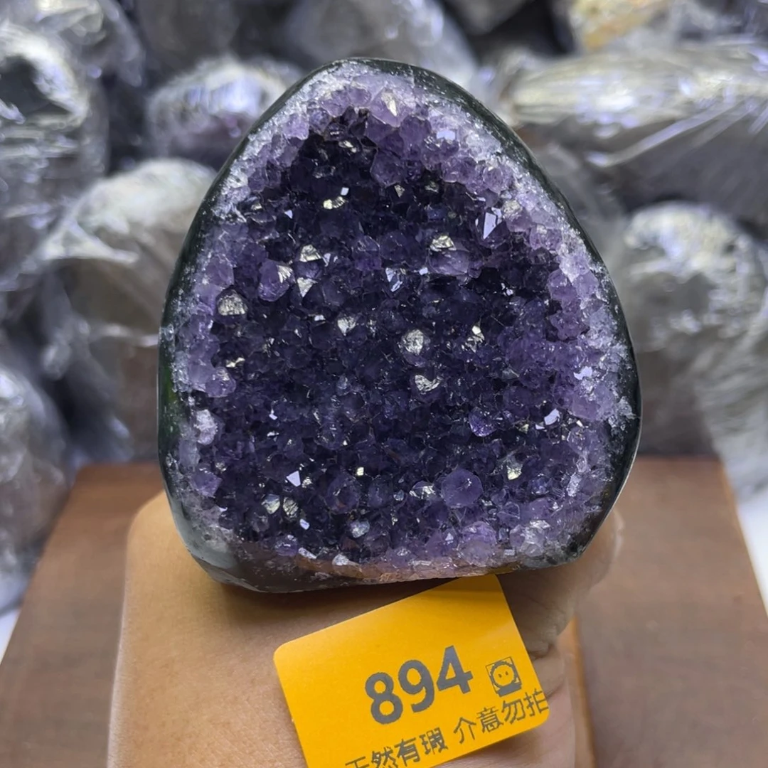 未镶嵌水晶大型摆件（非配饰）