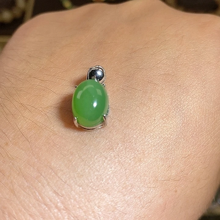 【闪购商品】吊坠(不含链)银S925镶嵌和田玉（碧玉）