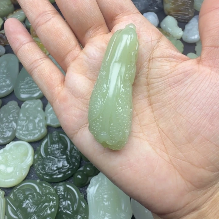 和田玉未镶嵌珠宝奇石