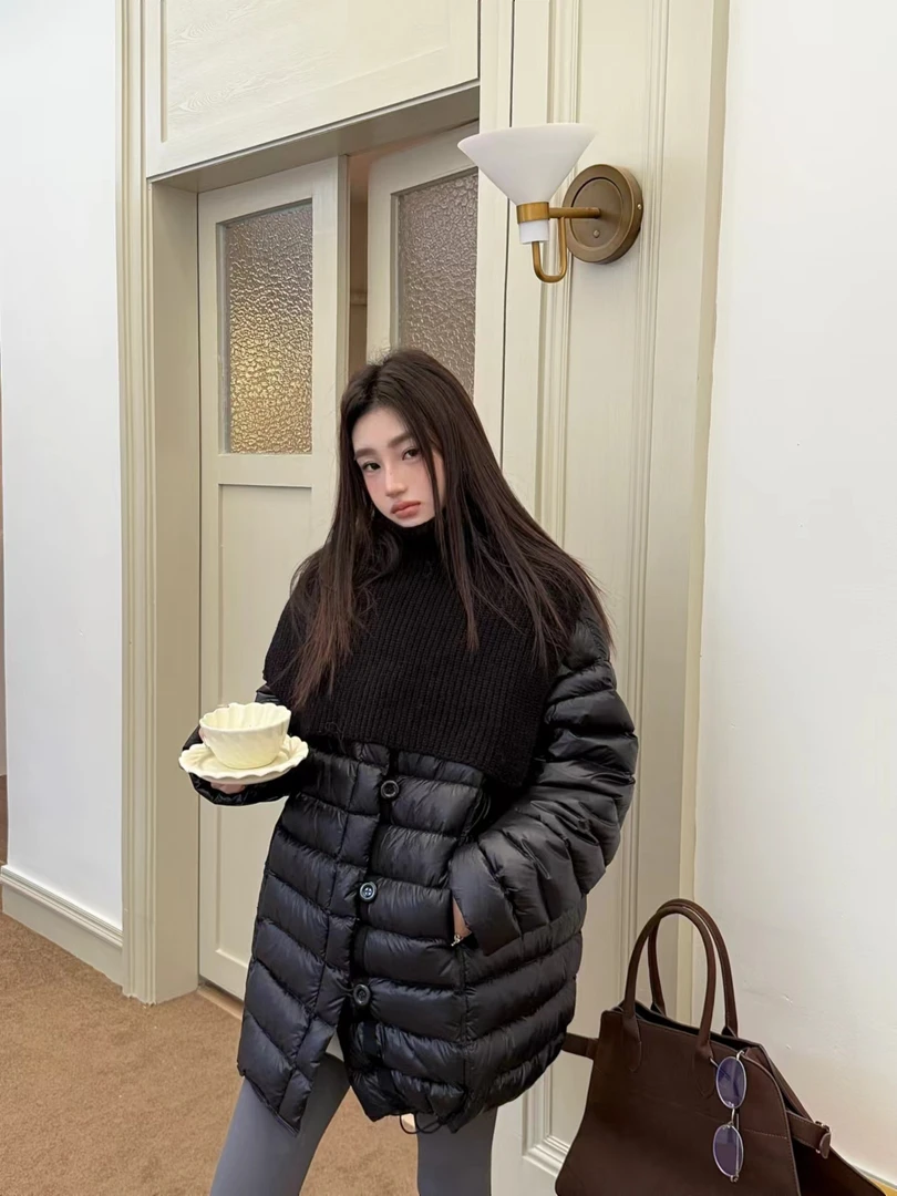 182121黑色围脖羽绒服