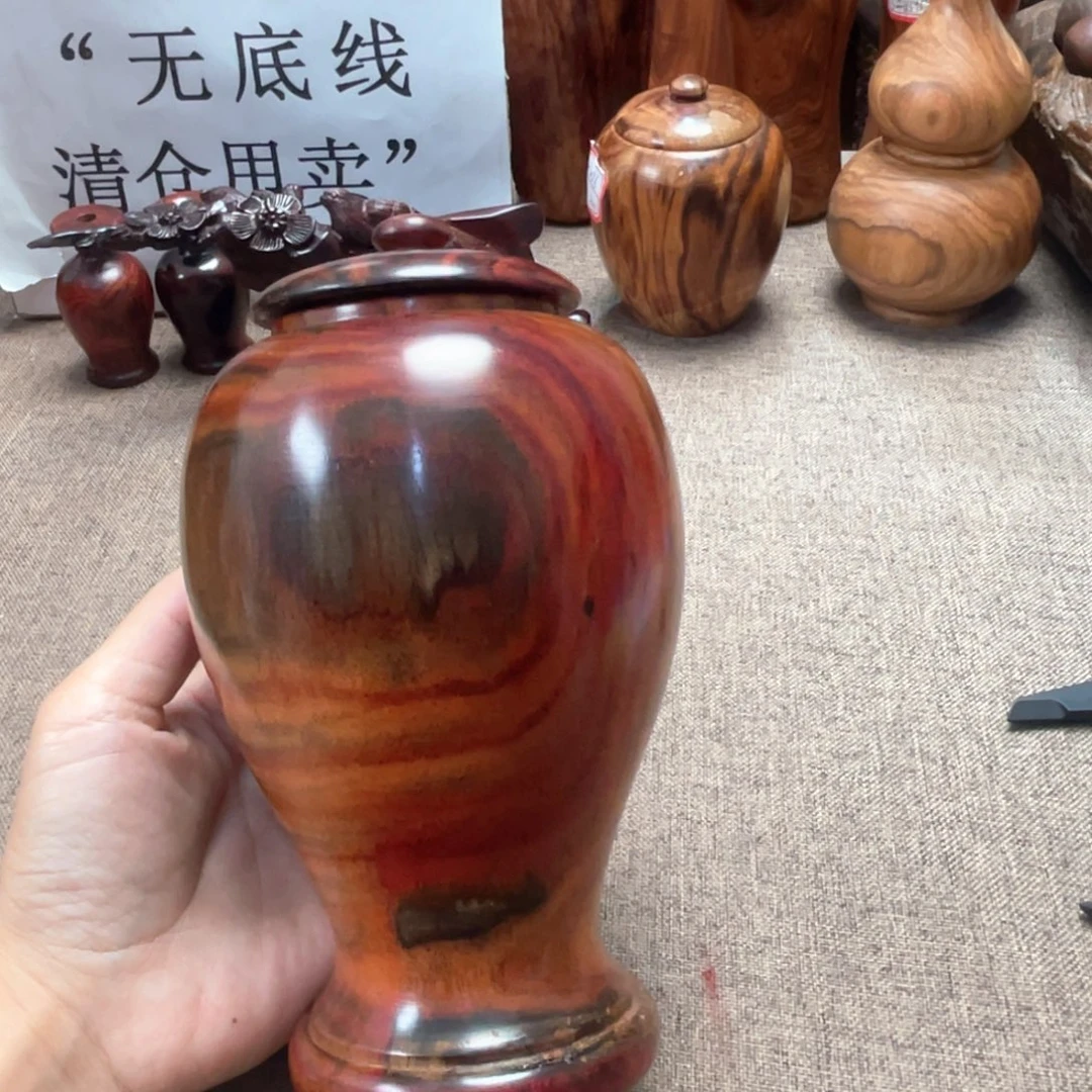 交趾黄檀（大红酸枝）罐子