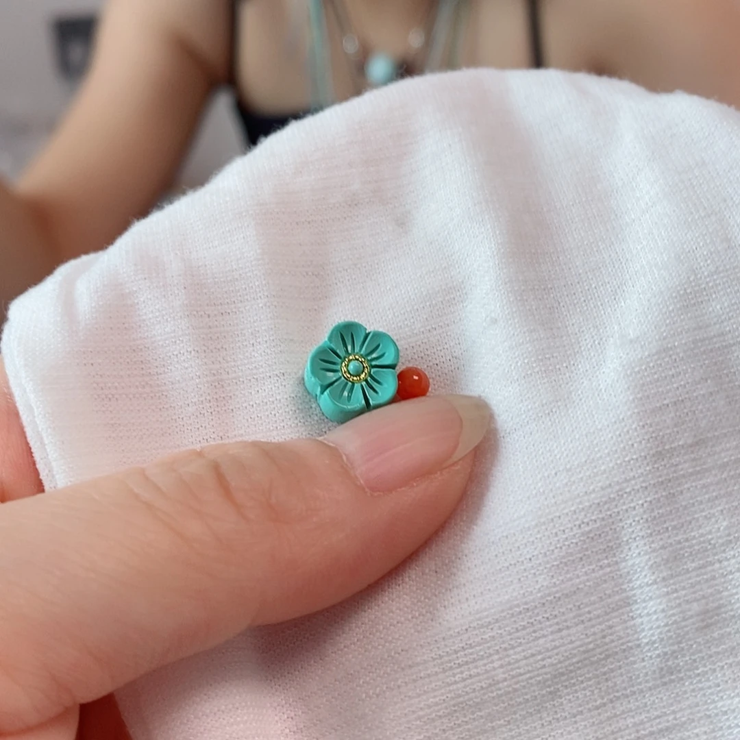 南红玛瑙未镶嵌珠宝奇石