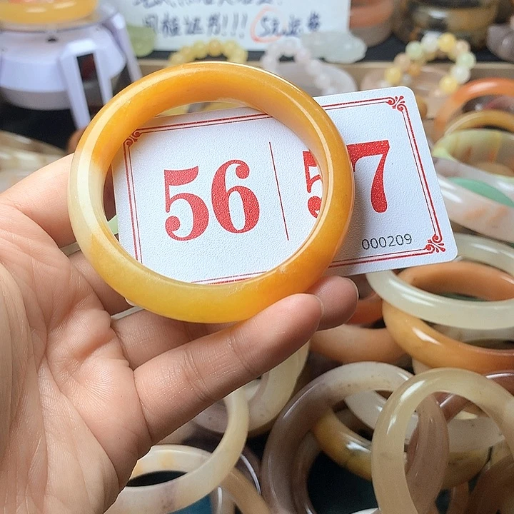 石英质玉（黄龙玉）未镶嵌手镯