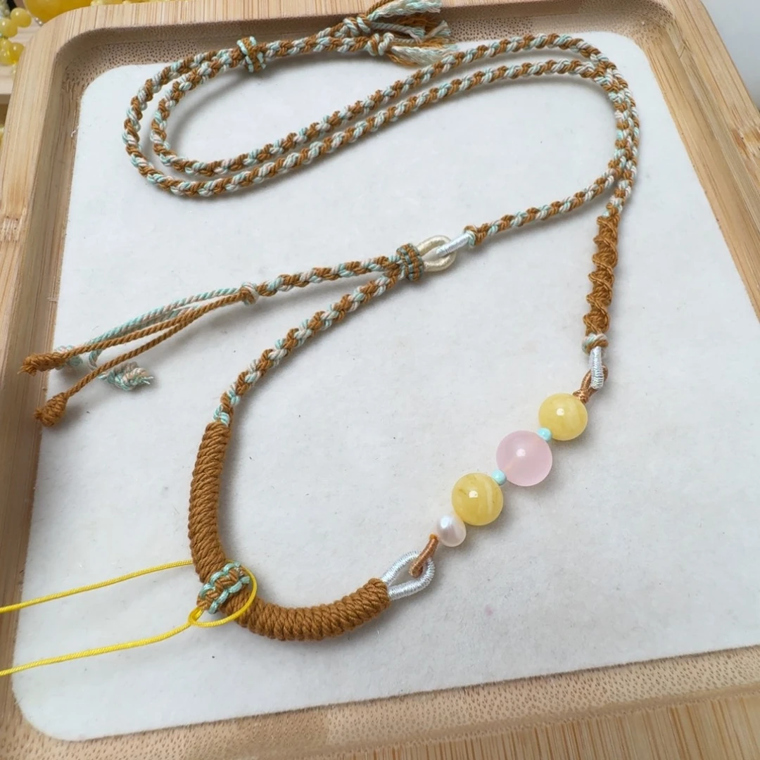 蜜蜡未镶嵌珠宝奇石