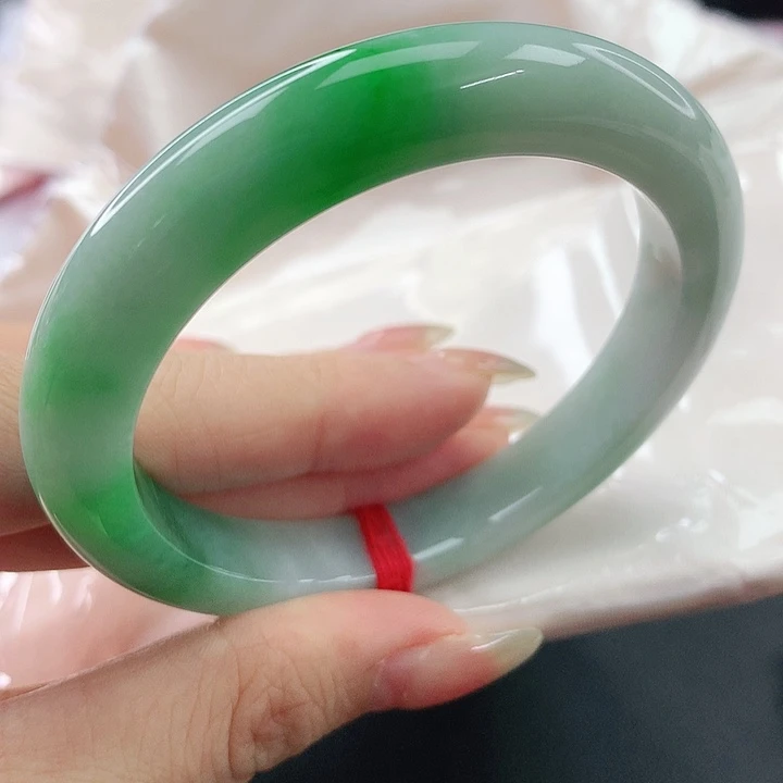 未镶嵌手镯翡翠，354