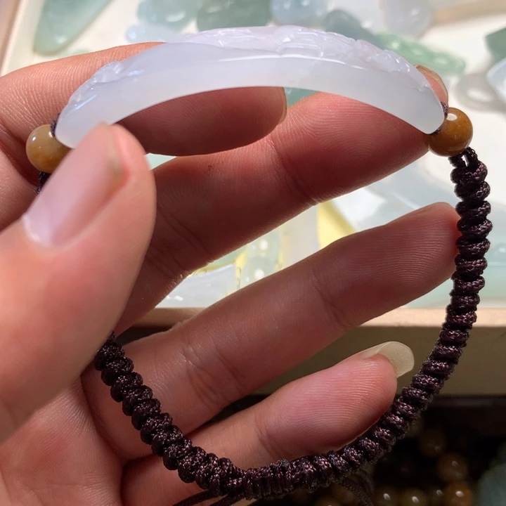 福***喜颈饰未镶嵌翡翠翡翠