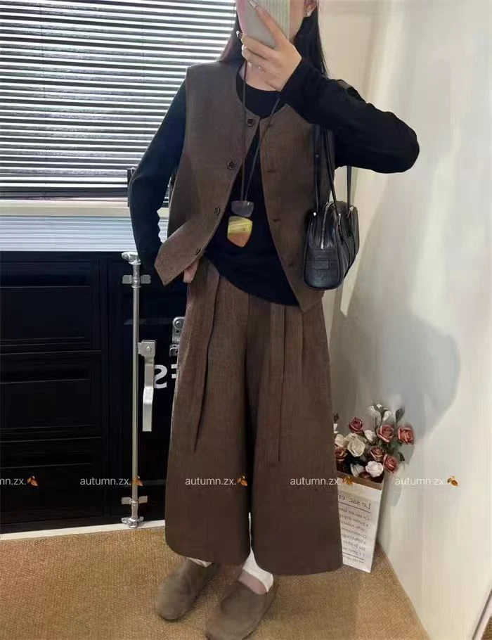 时尚套装背心休闲女装裤子短裤套装马夹百搭复古秋冬三件套639