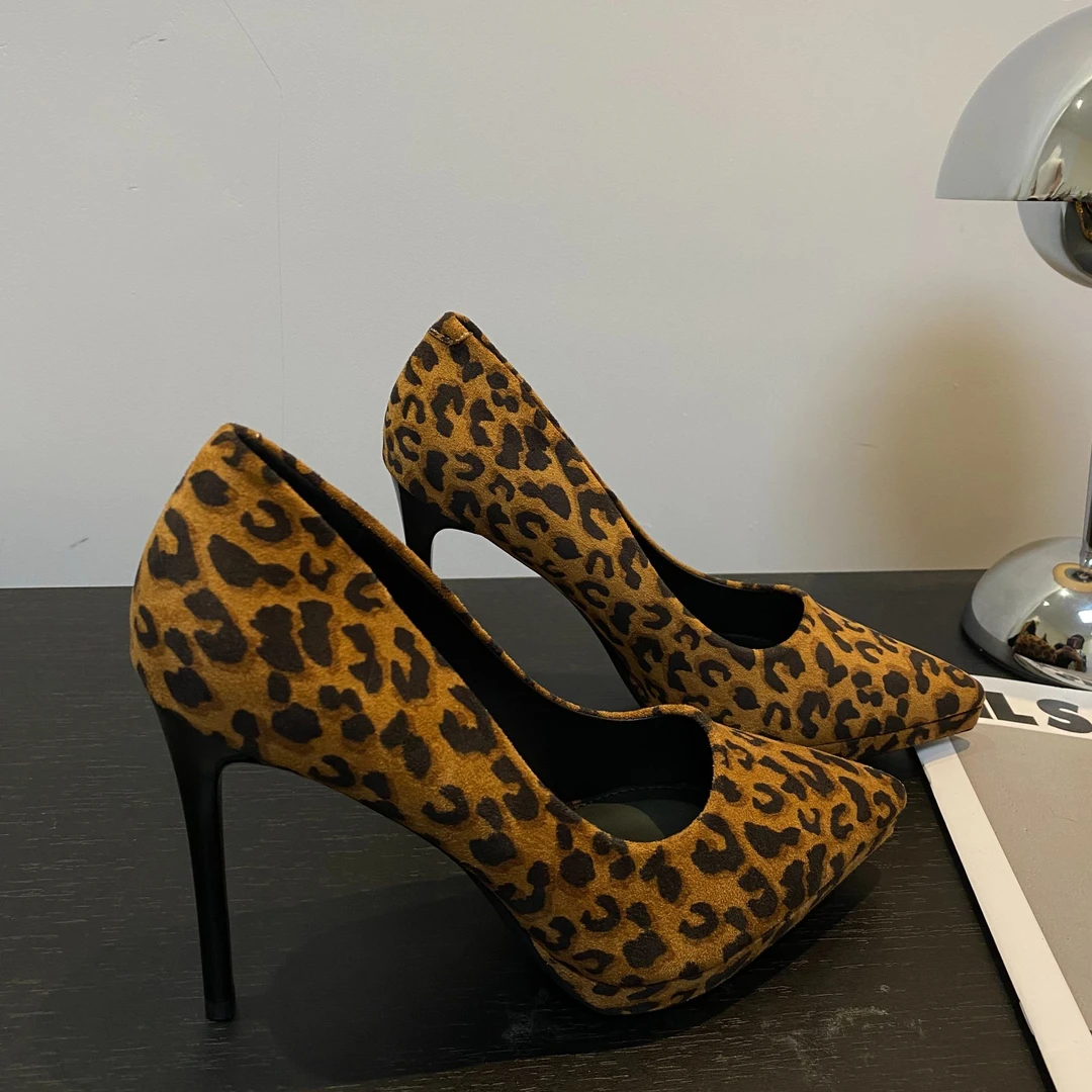 超绝防水细跟绒面高跟鞋秋冬季新款尖头高跟鞋女秋冬高跟鞋