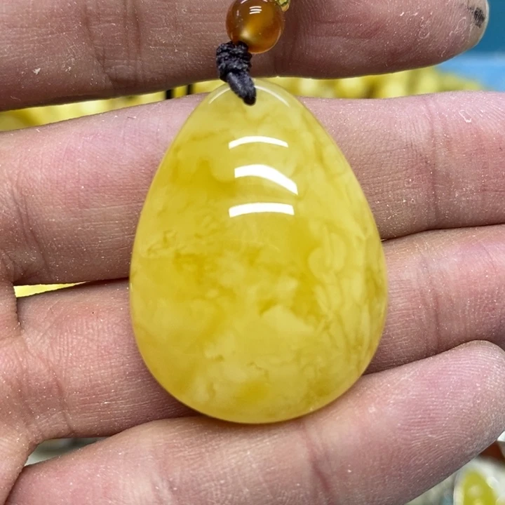 蜜蜡裸石未镶嵌吊坠