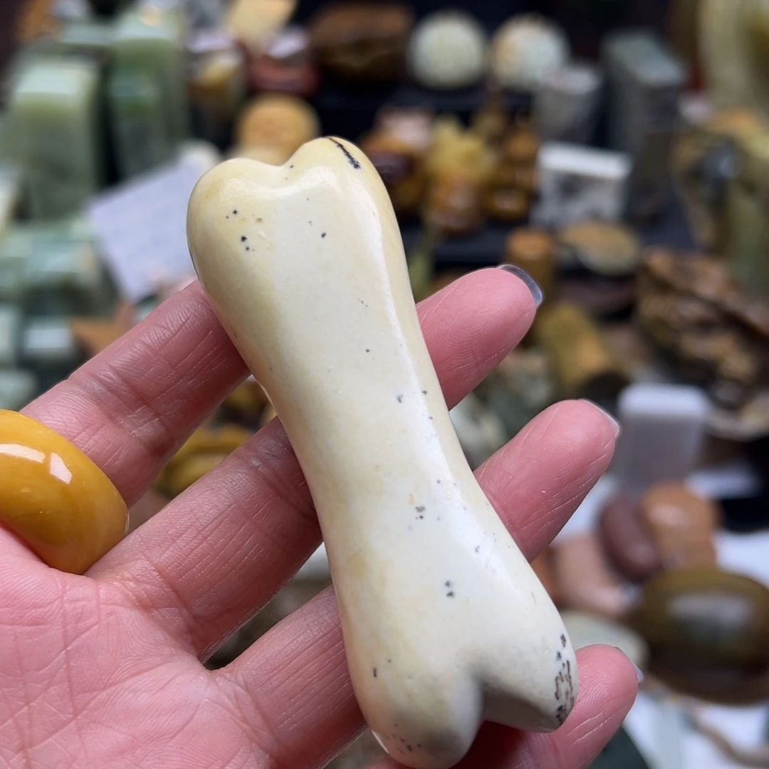 岫玉未镶嵌颈饰辽阳骨头手玩