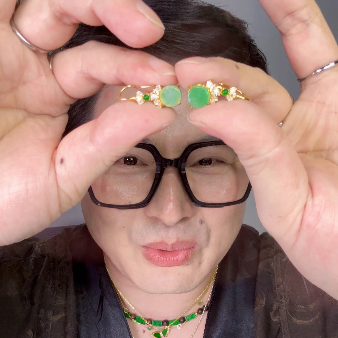 颈饰未镶嵌翡翠一对