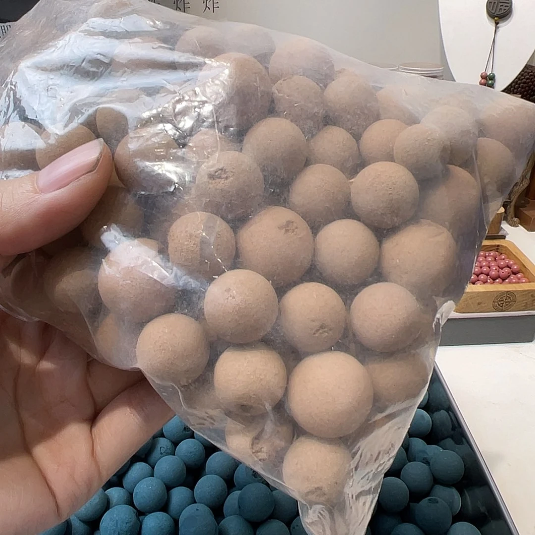 泥塑白龙涎无孔珠珠碎料300克