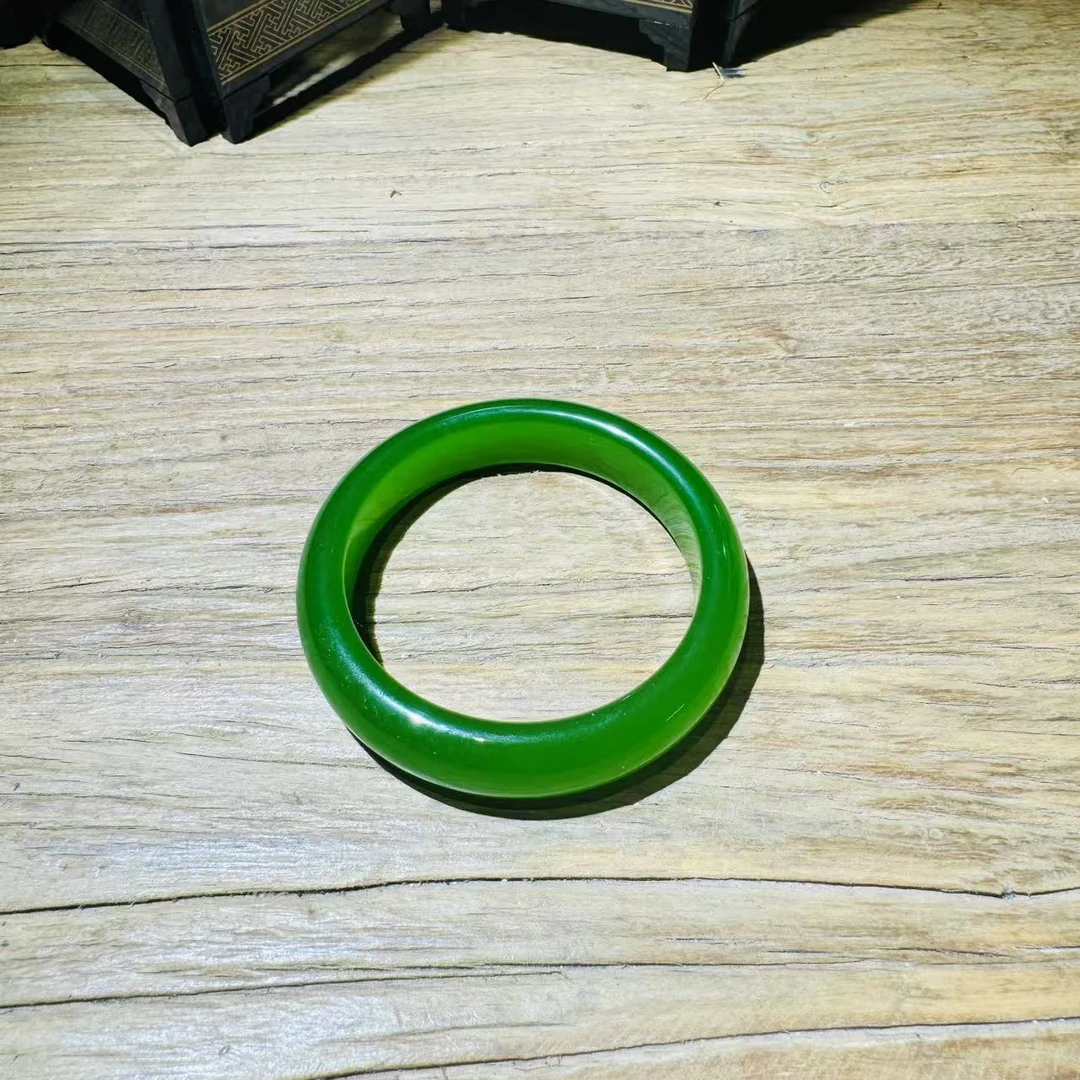 精品菠菜绿手镯甄选