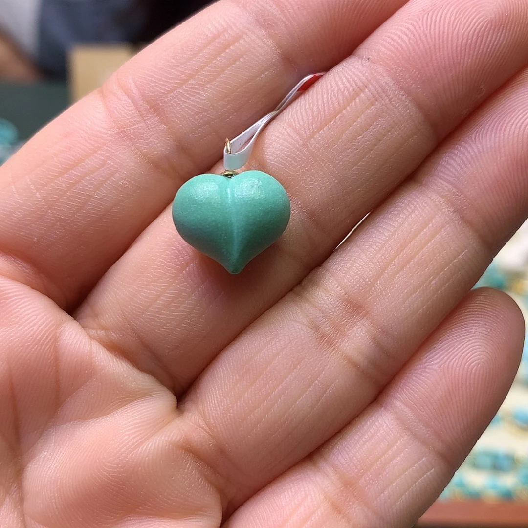 绿松石18K金镶嵌挂件