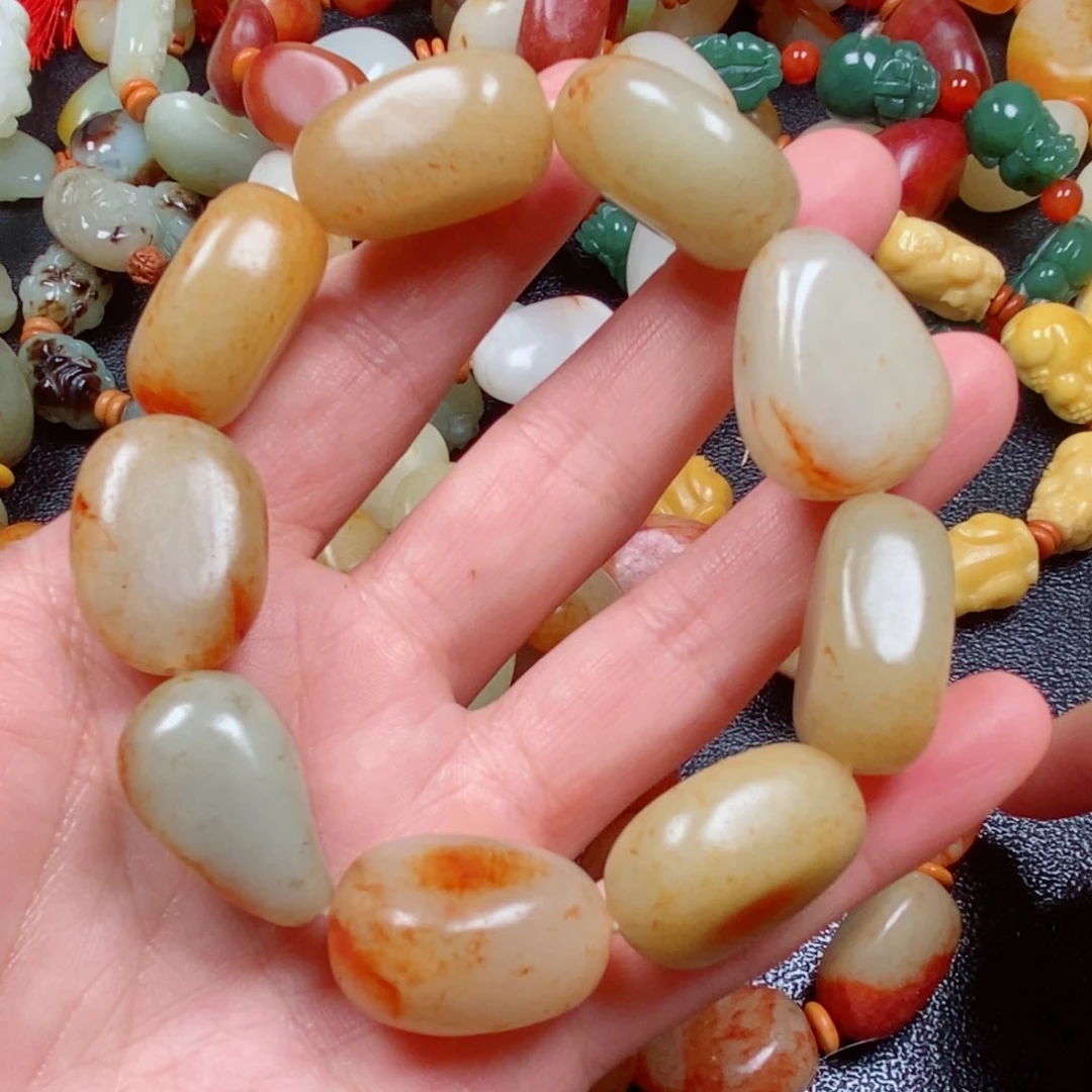 兴***国和田玉未镶嵌颈饰