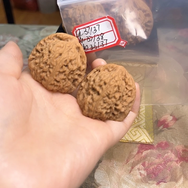 文玩核桃把件赵喜满南将石