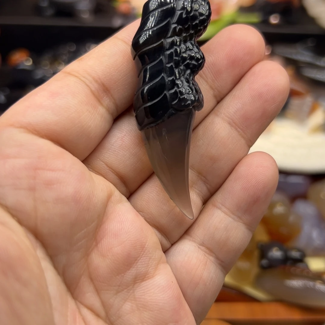 玛瑙/玉髓未镶嵌手玩摆件