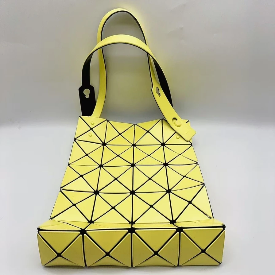 95新 Issey Miyake/三宅一生 黄色手提包1418 5087