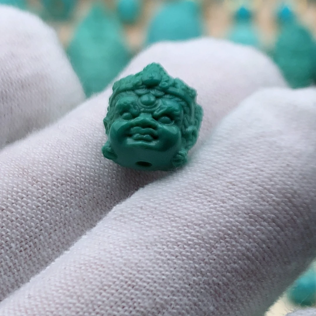 绿松石未镶嵌挂件